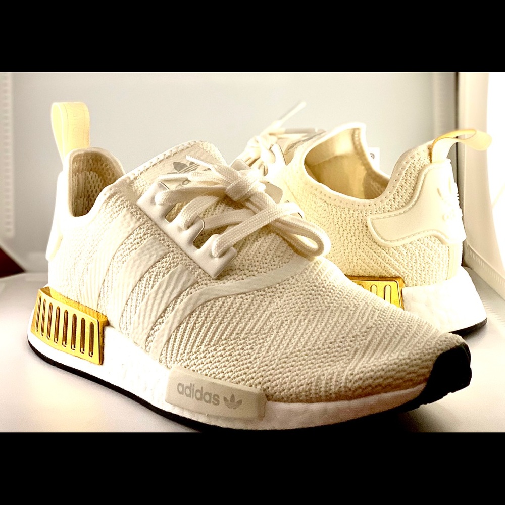 Adidas originals NMD R1 Off White/Metallic Gold - Picture 2 of 8